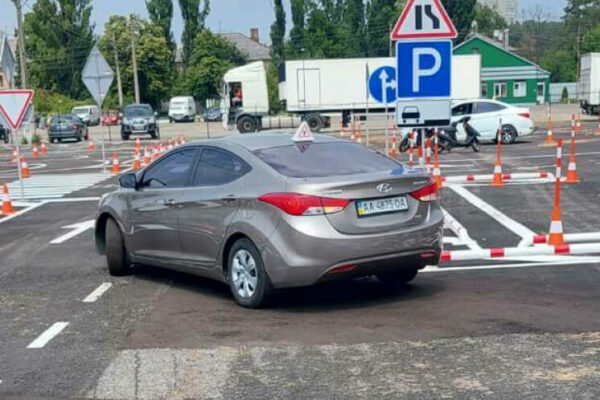 Уроки вождения на Соломенке в автошколе Константа-ГС